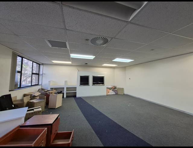 477M² OFFICE TO LET IN ROSEBANK